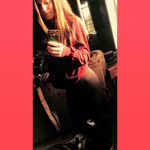 Meet your Posher, Dana